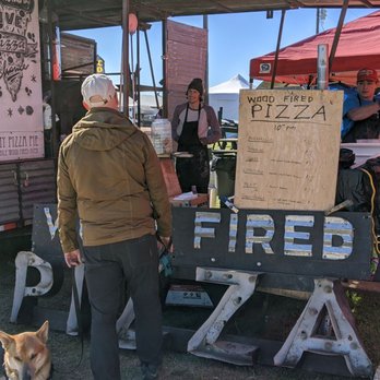 Fredericksburg Trade Days - Wood fired pizza stand....yum! - Flea Markets Near Me - Fredericksburg, Texas