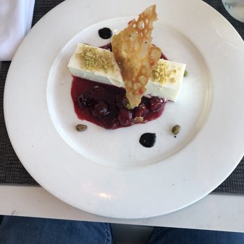 360 Restaurant - sour cream cheesecake - Canadian (New) Near Me - Toronto, Ontario