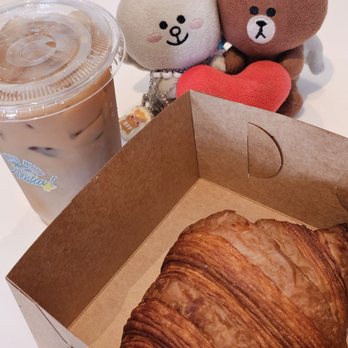 Honolulu Coffee - We got a plain croissant - Bakeries Near Me - Honolulu, Hawaii