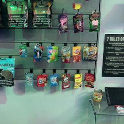 The Smoke & Kratom Vault