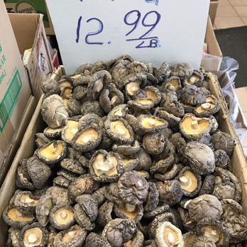 XI HOUSE MARKET - a box full of mushrooms - Fruits & Veggies Near Me - Parsippany, New Jersey XI HOUSE MARKET - a box full of mushrooms - Fruits & Veggies Near Me - Parsippany, New Jersey