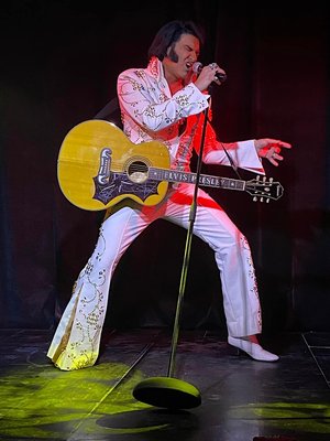 Steven Best Magic STEVEN BEST’S SMOKY MOUNTAIN THEATER - Updated July 2026 - 46 Photos ...