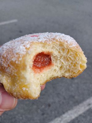 Hahdough German Bakery by null