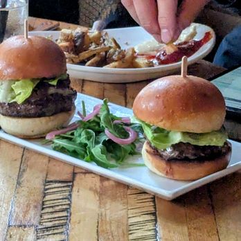 District - Oakland - Wine Bars Near Me - Oakland, California District - Oakland - Wine Bars Near Me - Oakland, California