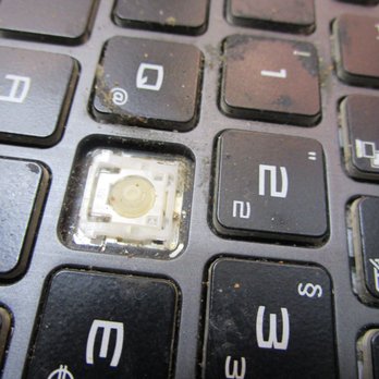 notebooksbilliger.de - Dreckig aber wo soll hier ein Wasserschaden sein oder Überflutet worden sein? - Computers Near Me - Munich, BY
