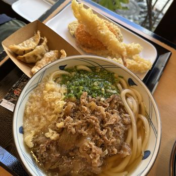 Marugame Udon - Beef Udon large with dumplings, shrimp tempura, potato croquette, sweet potato - Japanese Near Me - Honolulu, Hawaii Marugame Udon - Beef Udon large with dumplings, shrimp tempura, potato croquette, sweet potato - Japanese Near Me - Honolulu, Hawaii
