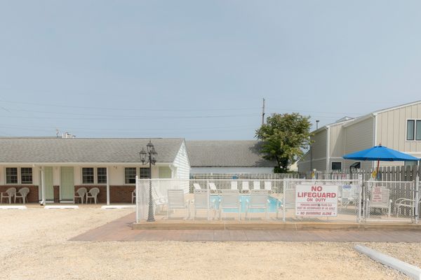 Broadway Court Motel by null