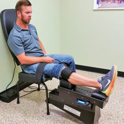Talley Chiropractic Clinic - Patient on the Knee On Trac System