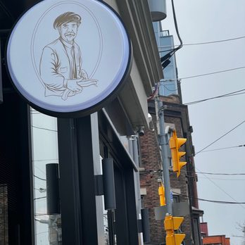 Liu Loqum Atelier - Liu - College - Desserts Near Me - Toronto, Ontario
