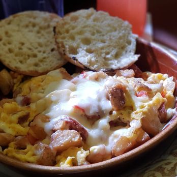 Another Broken Egg Cafe - Louisiana Crawfish Skillet - Cafes Near Me - Atlanta, Georgia
