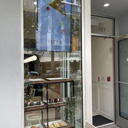 Savour - Front door