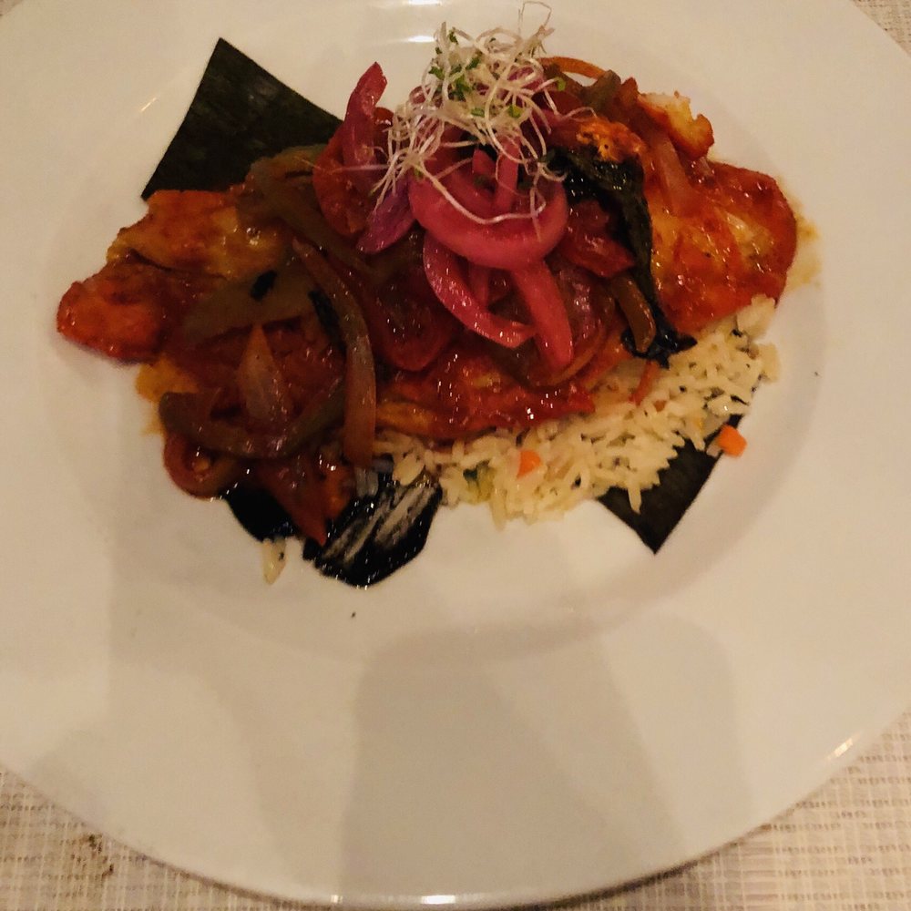 Restaurant Piedra Escondida - Red Snapper with a delicious sauce - Seafood Near Me - Tulum, ROO Restaurant Piedra Escondida - Red Snapper with a delicious sauce - Seafood Near Me - Tulum, ROO
