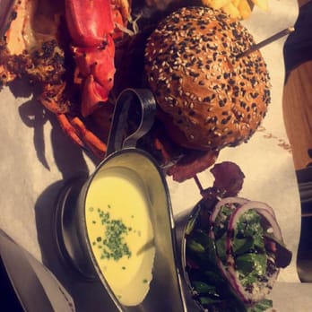 Burger & Lobster - Good size portions. - Cocktail Bars Near Me - London, XGL Burger & Lobster - Good size portions. - Cocktail Bars Near Me - London, XGL