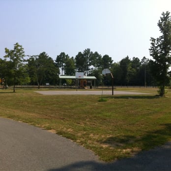 Beulah Community Park - Basketball - Dog Parks Near Me - Pensacola, Florida