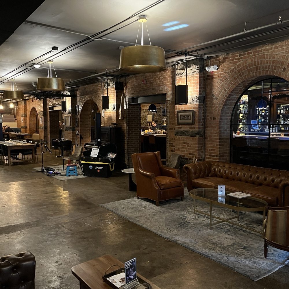 Syracuse Whiskey Coop - Lounge area - American Near Me - Syracuse, New York Syracuse Whiskey Coop - Lounge area - American Near Me - Syracuse, New York
