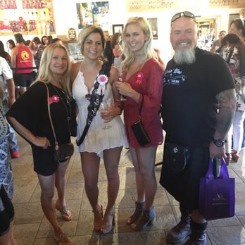 Rockin' Wine Tours - We love Kenny and his kilt!!! - Wine Tours Near Me - Temecula, California Rockin' Wine Tours - We love Kenny and his kilt!!! - Wine Tours Near Me - Temecula, California
