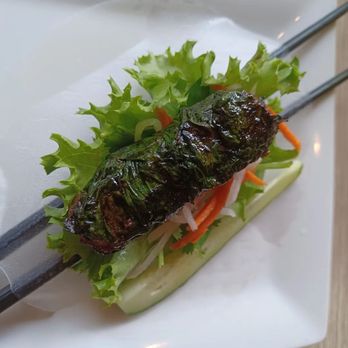 Hai Yen - Hawaiian Leaf Beef Sausage Rolls - Vietnamese Near Me - Chicago, Illinois Hai Yen - Hawaiian Leaf Beef Sausage Rolls - Vietnamese Near Me - Chicago, Illinois