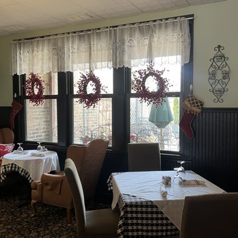 Suzette's Creperie - Inside - French Near Me - Wheaton, Illinois