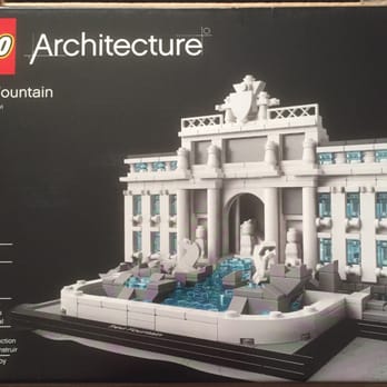 Lego - Fontana de Trevi - Toy Stores Near Me - New York, New York