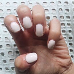 Gel manicure: bride to be is the name of the polish