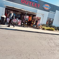 Dickies Noor Clothing