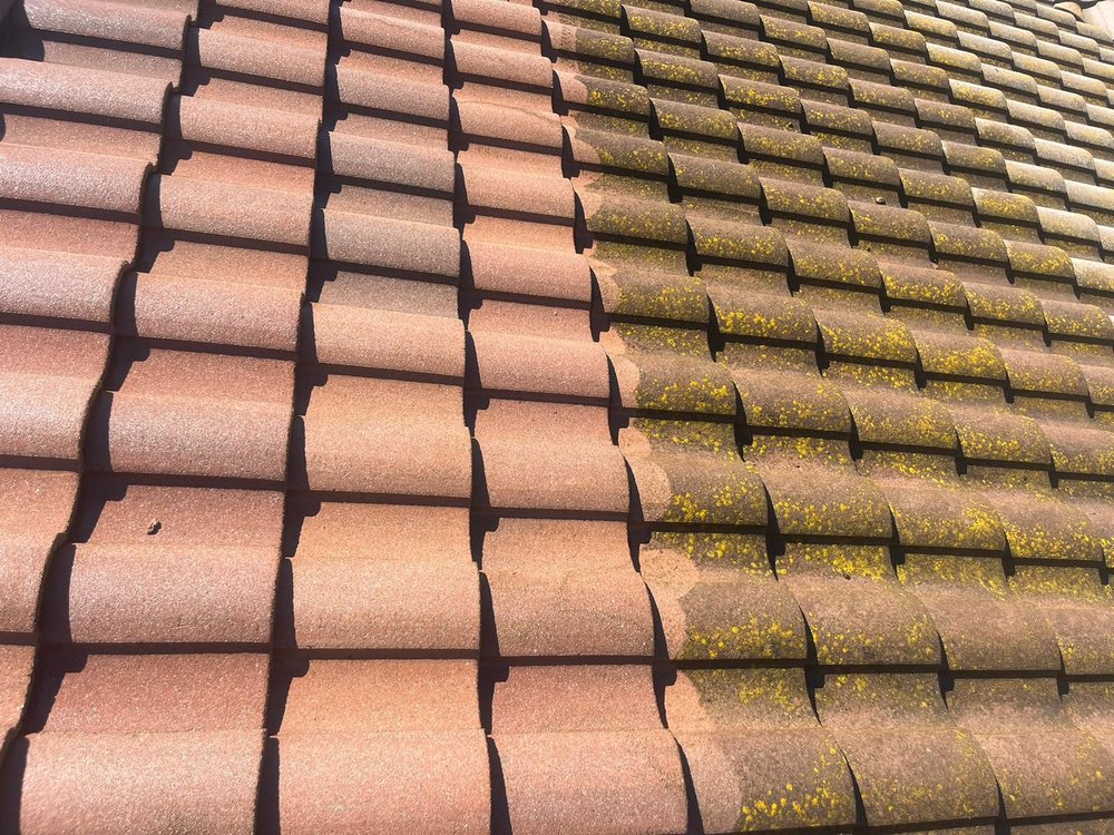 Slide of Tommy´s Roofing