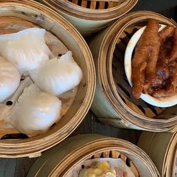 Dumplings and chicken feet Dumplings and chicken feet