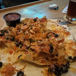 On Tap Bar & Grill - BBQ chicken nachos