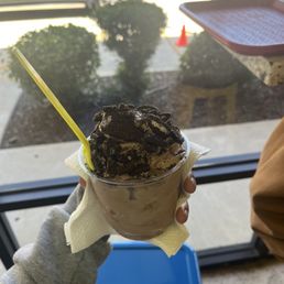 Chocolate ice cream with Oreos, idk where my nachos photo went Chocolate ice cream with Oreos, idk where my nachos photo went