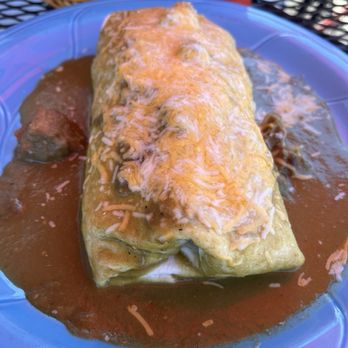Burrito Vaquero - Green Verde burrito , excellent and very meaty and tasty sauce - Mexican Near Me - Roseburg, Oregon Burrito Vaquero - Green Verde burrito , excellent and very meaty and tasty sauce - Mexican Near Me - Roseburg, Oregon
