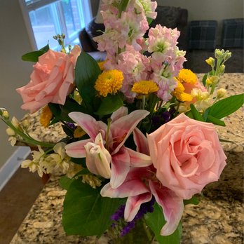 Pugh's Flowers - Florists Near Me - Memphis, Tennessee