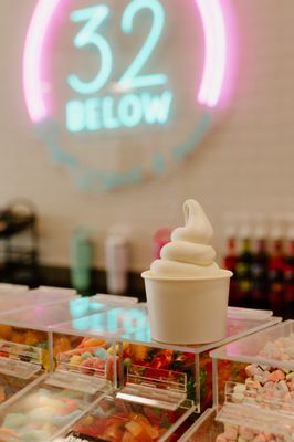 32 Below Frozen Yogurt & More