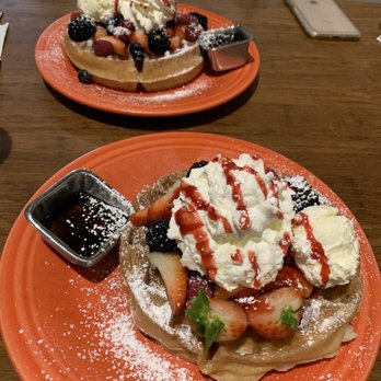Eight AM - Berry Waffle - New American Near Me - San Francisco, California
