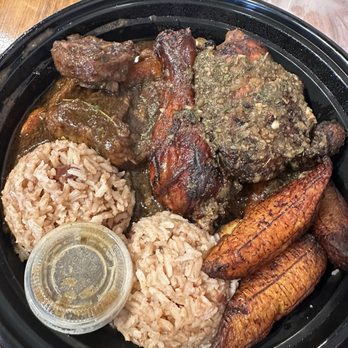 Back A Yard - Jerk Chicken and Beef Oxtails Combo plate - Caribbean Near Me - San Jose, California Back A Yard - Jerk Chicken and Beef Oxtails Combo plate - Caribbean Near Me - San Jose, California