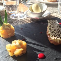 Le Restaurant Michel Chabran - Éclair à l'ananas et noix de coco