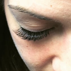 Zina Lashes