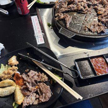 Wi Korean Bbq - This is the brisket and the beef bulgogi that is absolutely fantastic and delicious!!! - Barbeque Near Me - Bell, California Wi Korean Bbq - This is the brisket and the beef bulgogi that is absolutely fantastic and delicious!!! - Barbeque Near Me - Bell, California