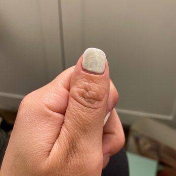 Red Persimmon Nails & Spa - All my nails are cracked like this - Nail Salons Near Me - Menifee, California