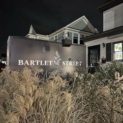 Bartlet Street - Signage