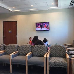 Northwestern Medicine Family Medicine - Aurora - TV viewing area for kids