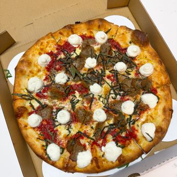Pedroso's Pizza - 14" American Style meatball pie ($19) - Pizza Near Me - Austin, Texas Pedroso's Pizza - 14" American Style meatball pie ($19) - Pizza Near Me - Austin, Texas