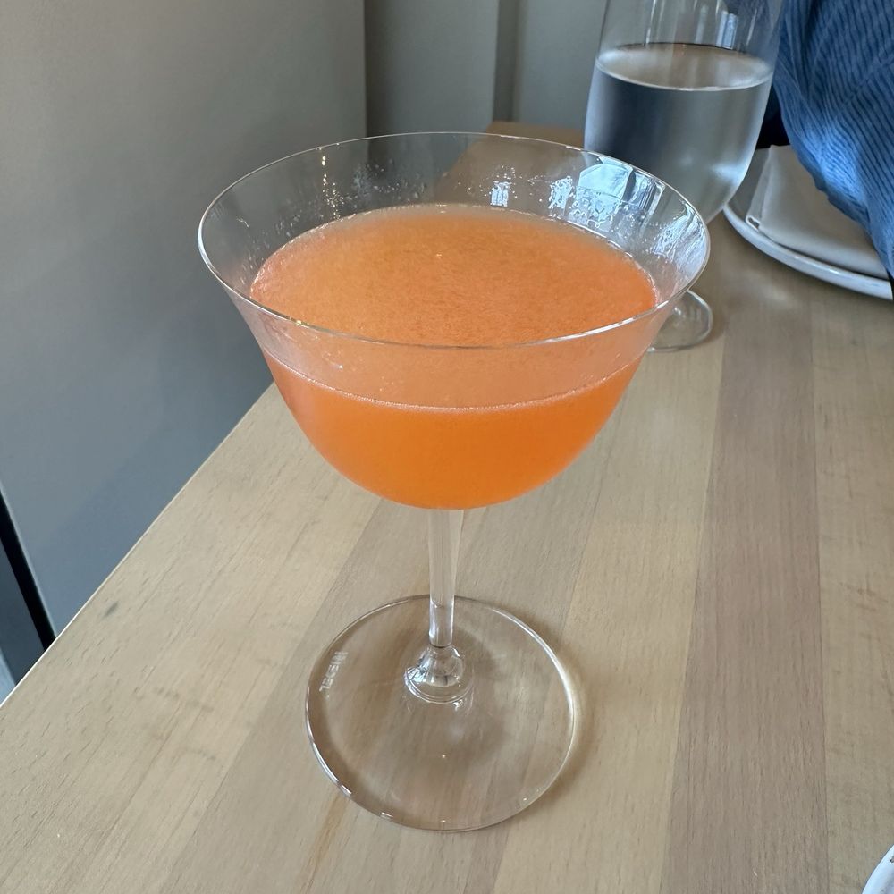 Tremolo Bar - Wine Bars Near Me - Middleburg, Virginia
