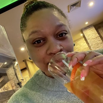 Step In Restaurant - Mango mai Thai - Lounges Near Me - Bronx, New York