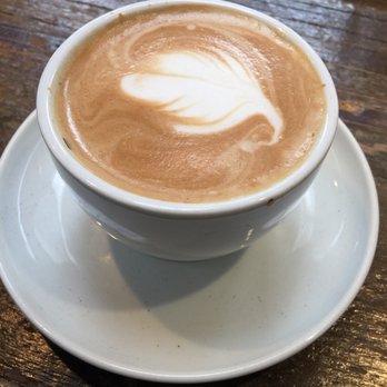 Blueys Kitchen - Flat white - Cafes Near Me - Santa Monica, California