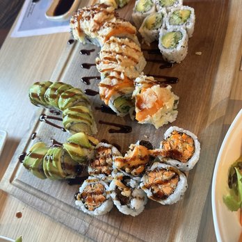 Tomo Sushi - Sushi Bars Near Me - Mississauga, Ontario Tomo Sushi - Sushi Bars Near Me - Mississauga, Ontario