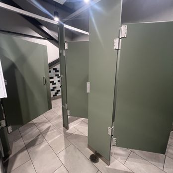 Back 9 Golf & Entertainment - Restroom stalls - Bars Near Me - Indianapolis, Indiana