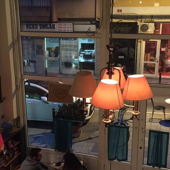 Fahriye Cafe - Cafes Near Me - Istanbul, 34