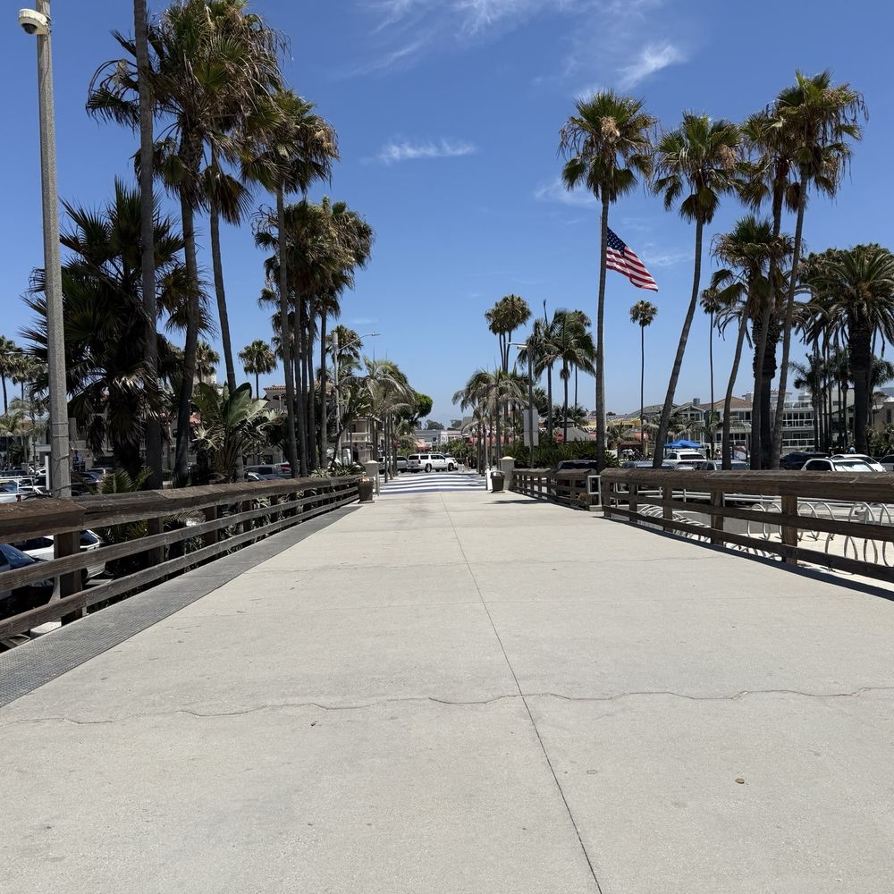Balboa Pier - Beaches Near Me - Newport Beach, California