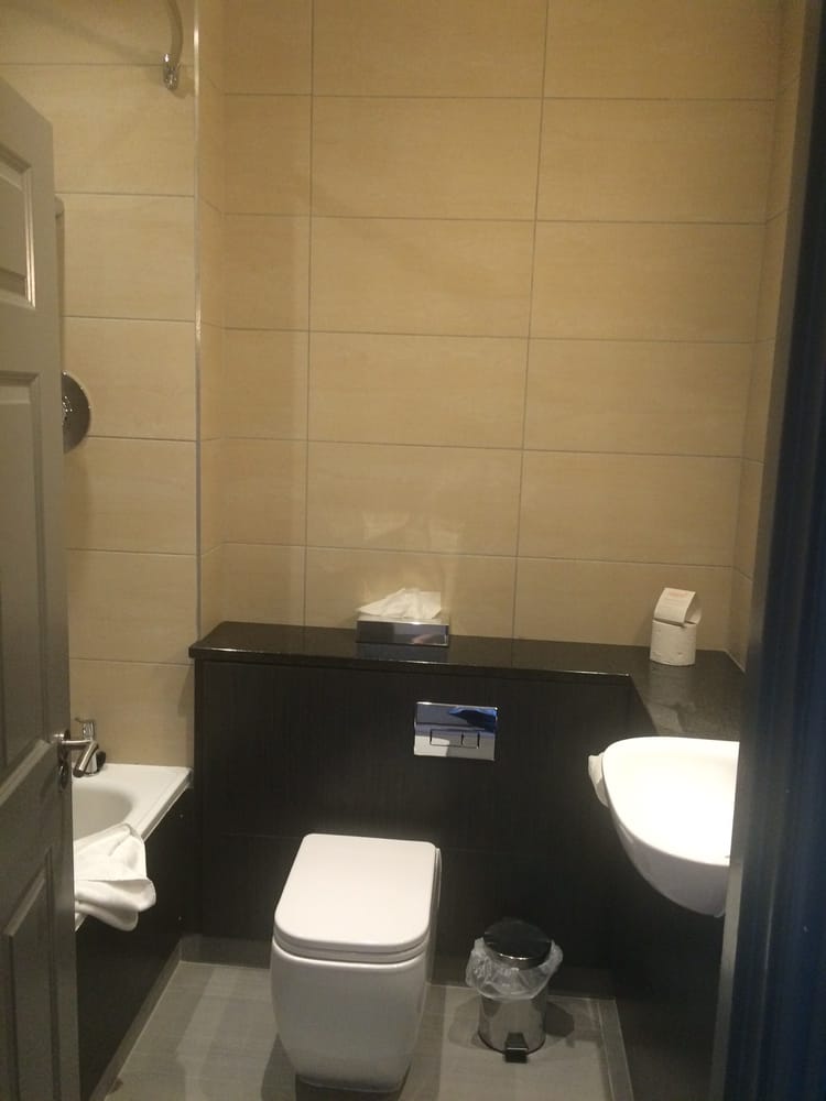 MALDRON HOTEL CORK CITY Updated June 2024 12 Reviews John Redmond Street, Cork, Republic