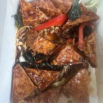 Thai Eatery - Crispy tofu jungle sauce - Thai Near Me - Snoqualmie, Washington